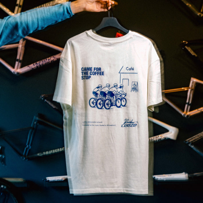 LEEZE x RAIDEN Oversized T-Shirt "Coffee Stop"