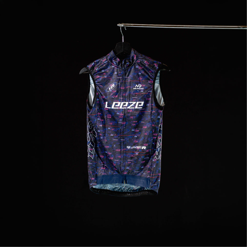 LEEZE-vest (2026)