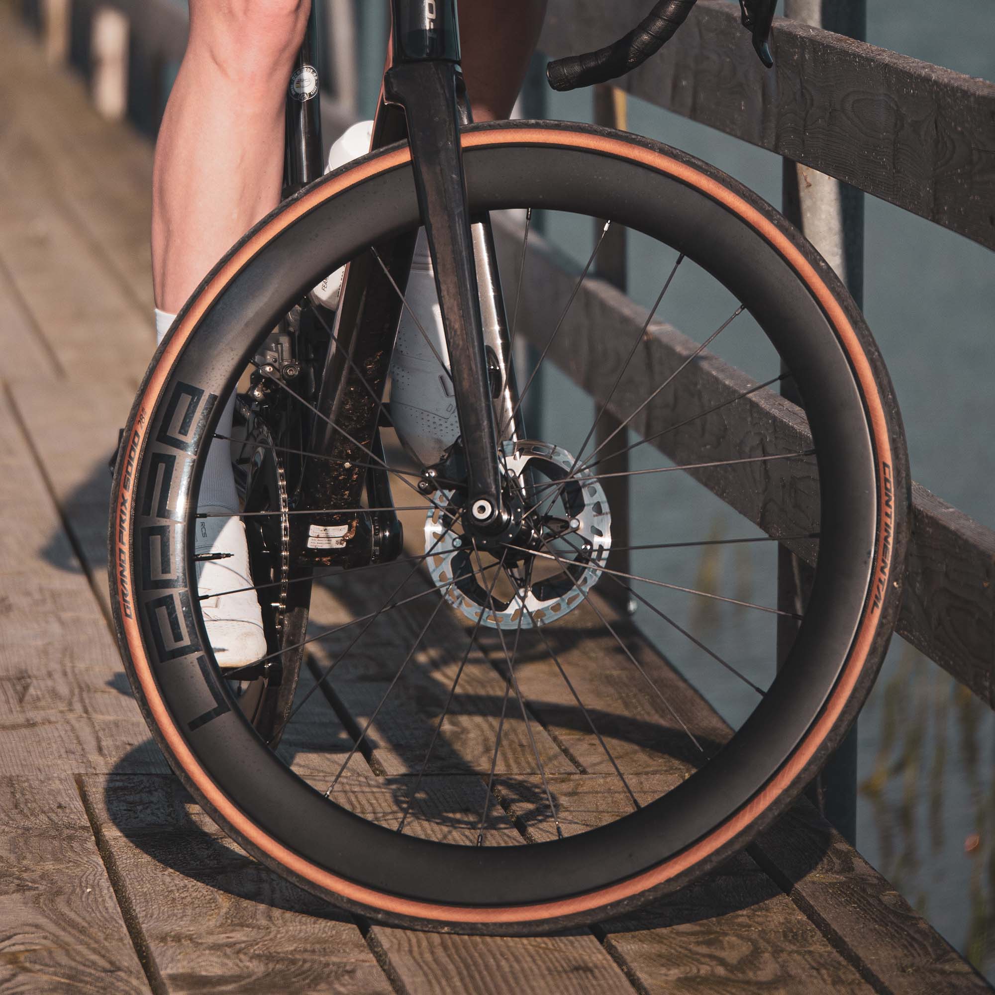Carbon Laufräder Rennrad Aero Leeze CC 50 Basic