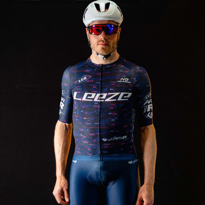 LEEZE Trikot (2026)