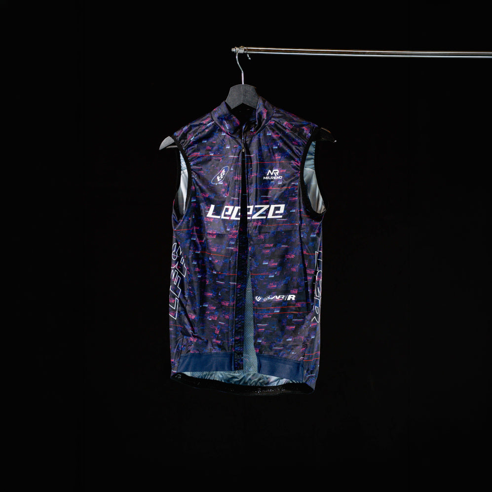 LEEZE Vest (2026)